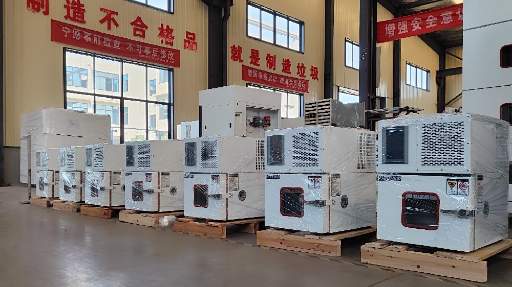 岳陽縣交警大隊走進上海柏毅開展交通安全宣傳活動